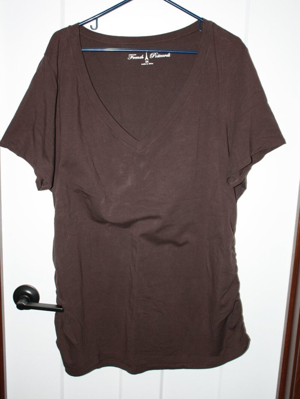 French Postcards, Brown, V-neck Tee w/gathers on each side Size 3X